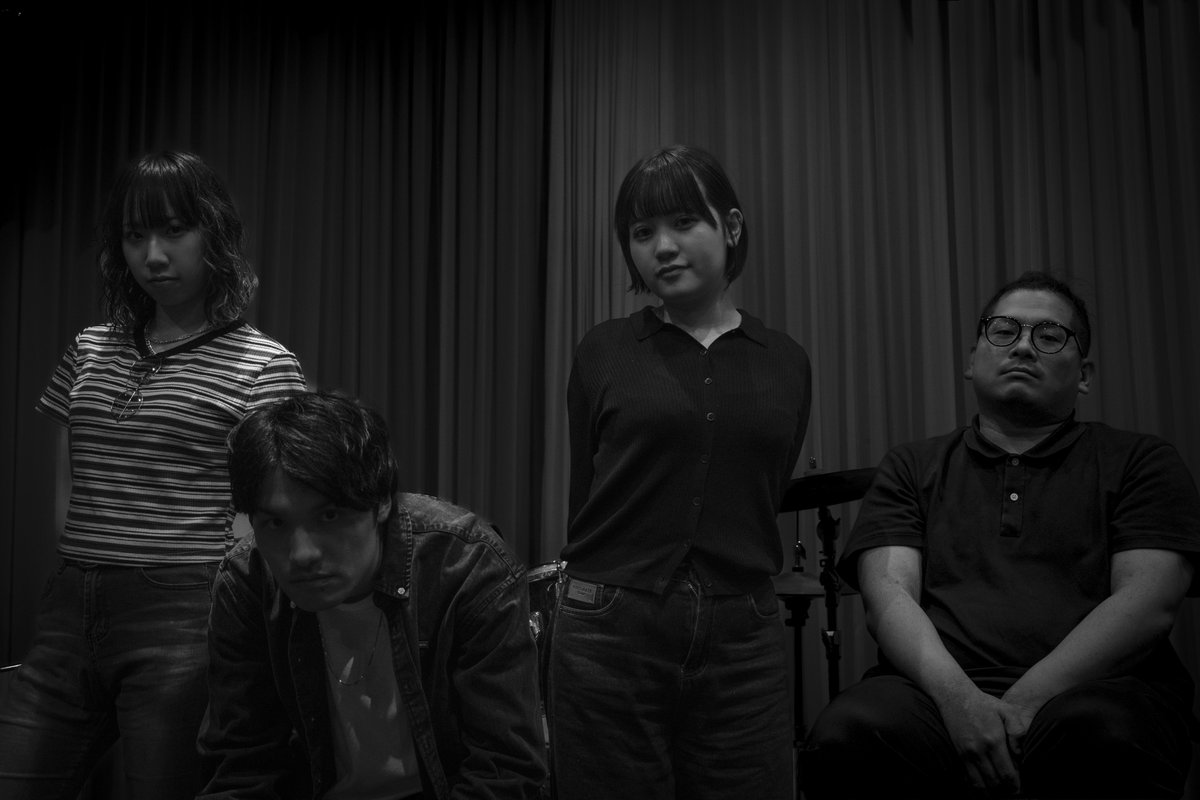 New バンド始動します
音源等等随時上げていきますので待ってね