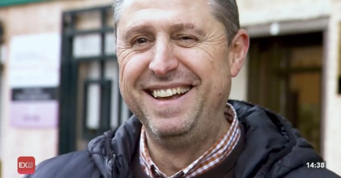 Así está ahora mismo FBord después de anunciar la vuelta de Sanchidrian y sabiendo que se viene announce de un delantero con 53 partidos, 3G/5A en 1 RFEF