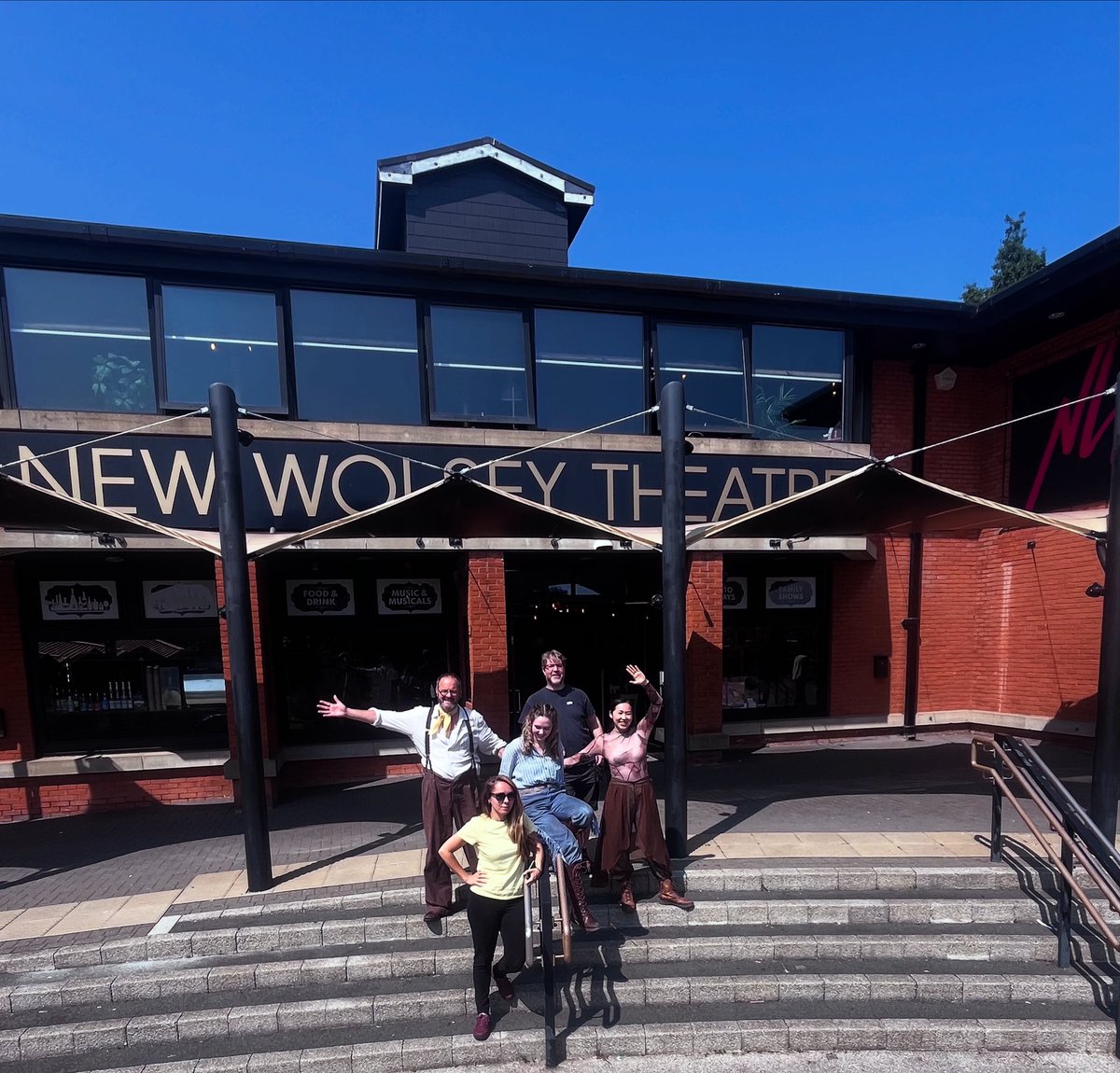 frozentheatre's tweet image. Beautiful few days at @NewWolsey in Ipswich ❤️. Wonderful place to end our Spring tour of The Ancient Oak of Baldor. Now the Baldorians will be busy playing and frolicking in the fields all summer, but will be back for the Festival of Fimbulvetr in September- see you then 🌳☀️