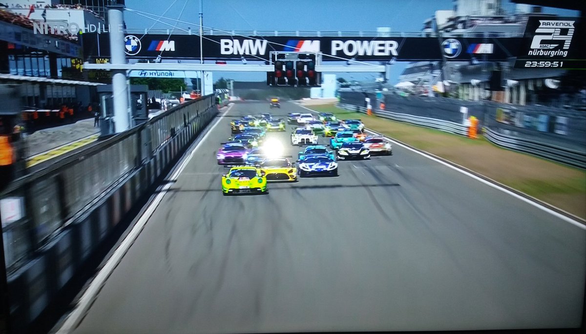 19Micha09's tweet photo. Here we go! #24hNBR #24hNitro #fragNitro https://t.co/hToHsvXX1z