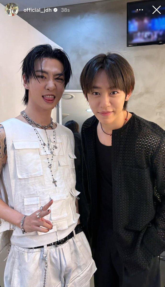 [📸] 250621 JUNG DAEHYUN (official_jdh) IG Story with BANG YONGGUK

#JUNGDAEHYUN #정대현 
#BANGYONGGUK #방용국 
#BAP #비에이피