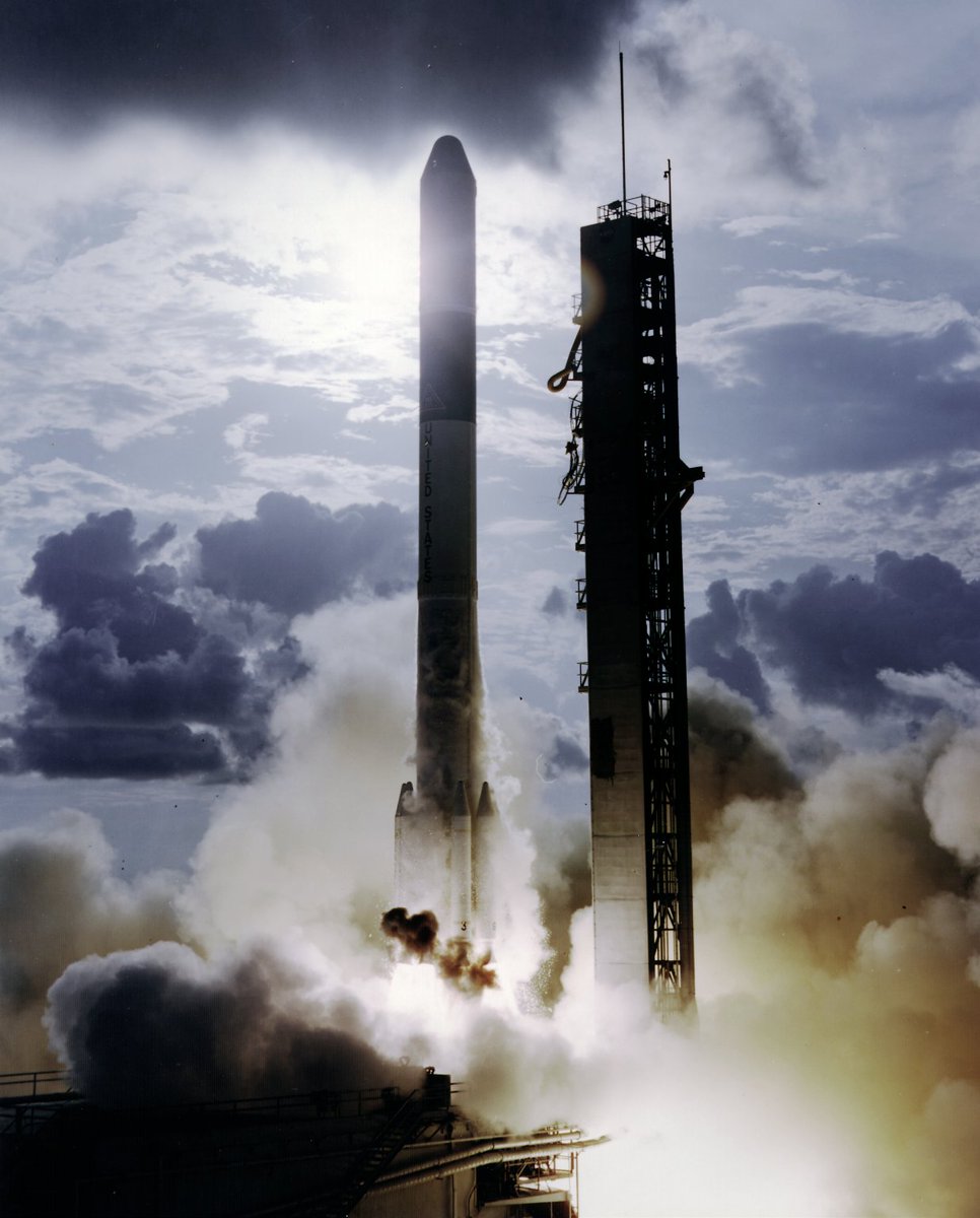Staring at the Sun ☀️ 

50 years ago today, OSO-8, the final spacecraft in NASA's Orbiting Solar Observatory series was launched. The OSO set of satellites were the first dedicated to going beyond the atmosphere to study our Sun.

About the history of studying the Sun from space: