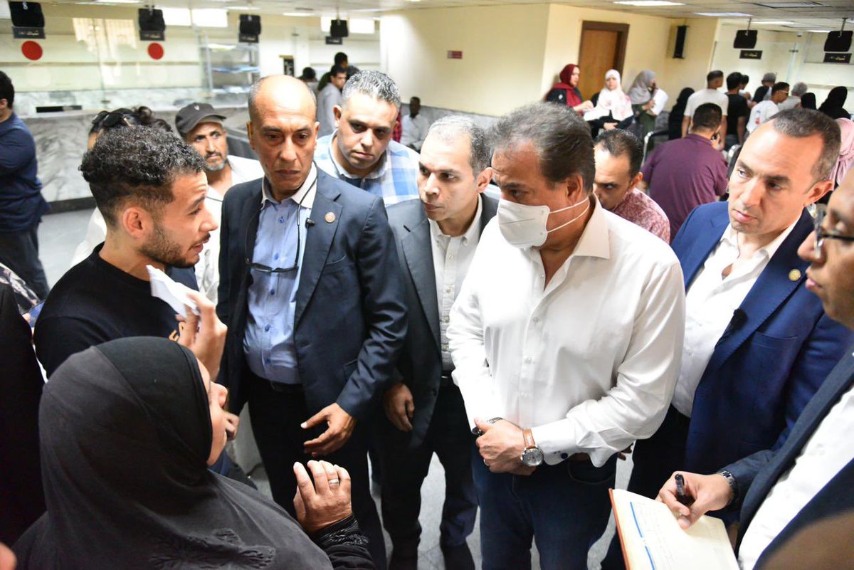 ضمن سلسلة جولاته التفقدية المفاجئة..

نائب رئيس مجلس الوزراء وزير الصحة يتفقد مستشفى مدينة نصر للتأمين الصحي ويوجه بزيادة القوى البشرية والإسراع من إجراءات رفع الكفاءة والتطوير