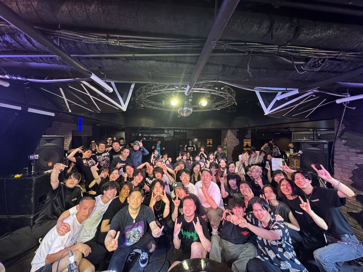 Torchbearers Pt.1、完遂しました！

出演してくれた
Stuck in Pain
Sleepless with Isabelle
WHITE ASTER
ABLAZE IN VEINS
UNWAVERING
THE LAST ILLYAS

居場所を作ってくれたCYPRESS LOUNGE

そして遊びに来てくれた皆様ありがとうございました！

皆の心に火は灯りましたか？