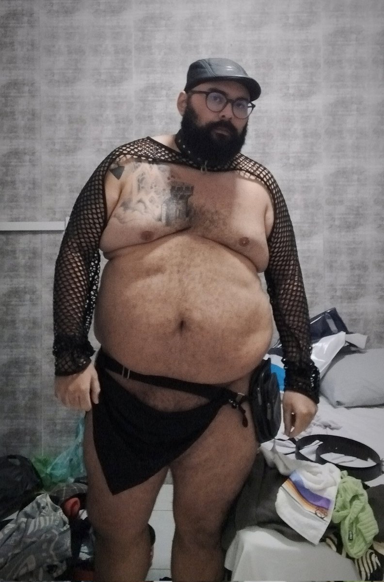 Bear2Realm's tweet photo. Look de ontem. Itinerário foi sauna le rouge e @brutus_party https://t.co/l4smasIQLw