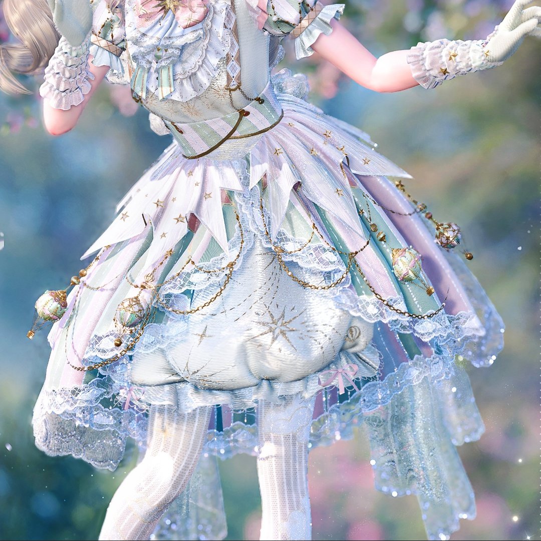 Have you noticed the hot air balloons? They are so cute!!! 🥺💞