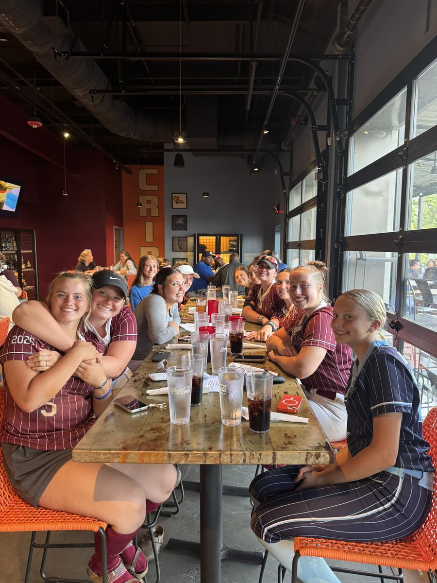 elitedeaton's tweet photo. Good day at the ball field and good bonding after with good food. 

1-1 on the day with some good ball played. 

Excited for day 2, check us out, Field 12 - 2:00 and 3:30. Tyger River Park, Duncan, SC. https://t.co/L7UgmrLyUP