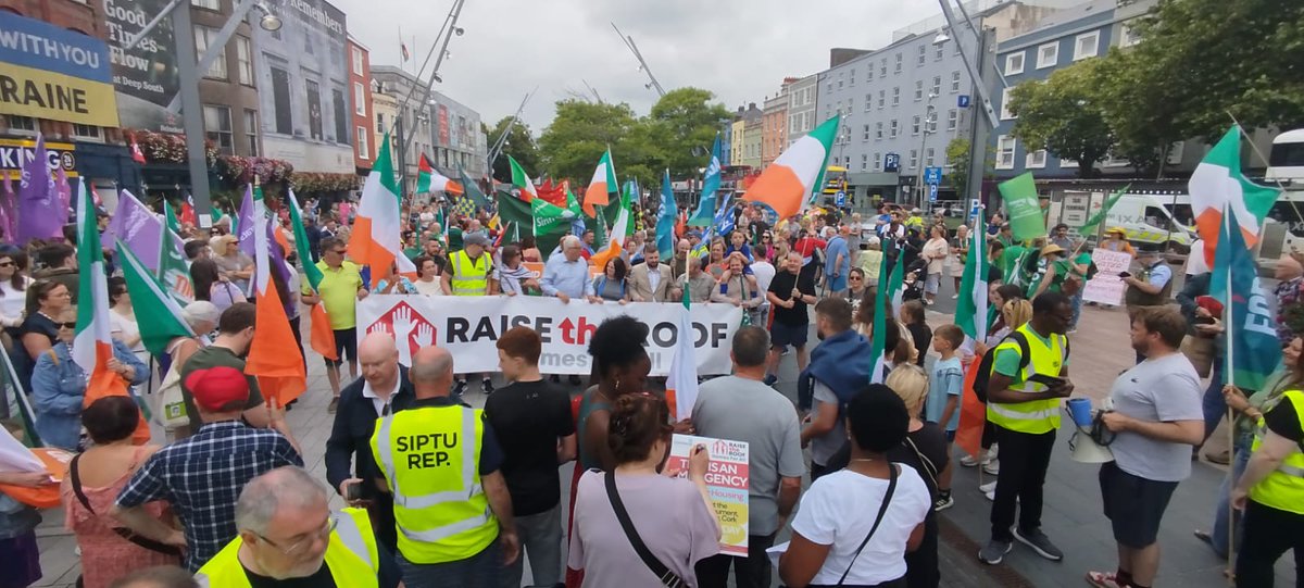 I’m here at the #RaiseTheRoof protest in Cork. The Greens are out in force.

We need to change how politics works in this country &amp; that starts with standing up for ourselves.

Massive thanks to everyone who showed up today. Together, we're sending a clear message to Government.