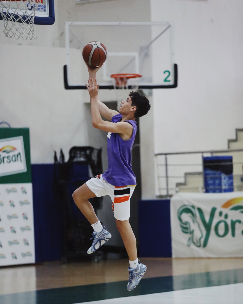 Bursaspor Basketbol Altyapı Seçmeleri'nde ilk günü tamamladık.

🔜 Yarın sıra 2011-2015 doğumlularda.

✨ Parkede yeteneğine güvenen tüm genç timsahları, Ataevler Barış Spor Salonu'na bekliyoruz!