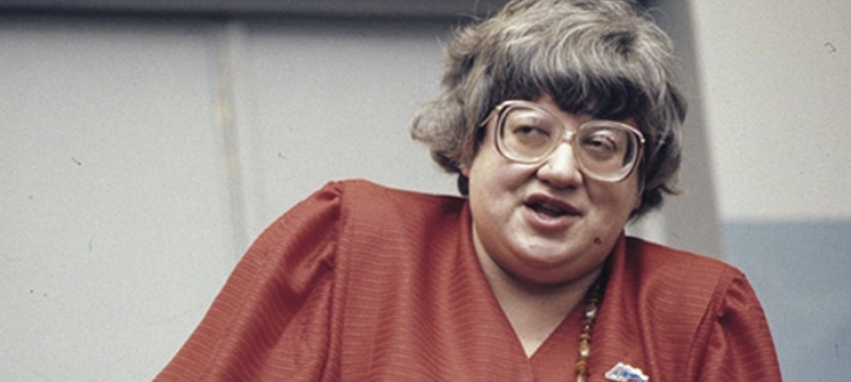 " Самое большое разочарование связано с народом. До 93-го я серьезно думала, что народ – жертва системы,что коммунисты его изнасиловали¸ лишили свободы. Оказалось, что не народ ­– производное от коммунистов, а коммунисты – производное от народа." – Валерия  Новодворская ⬇️