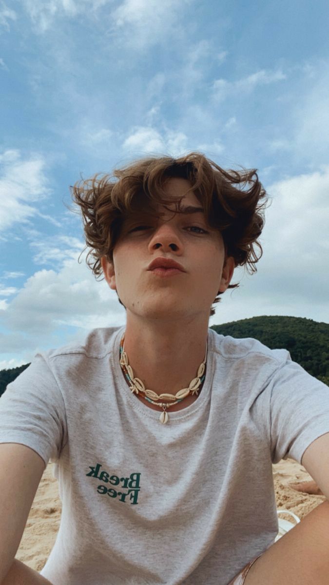 open.spotify.com/track/5rNNZ6fV…

#Praiou