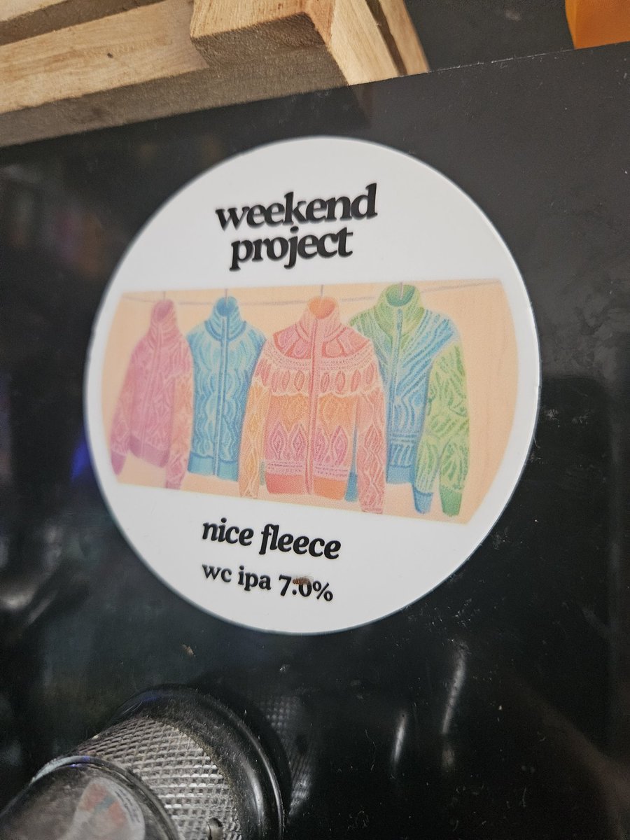 BeerEnGin1's tweet image. 2 new beers on today 👌 
Gaggle from @WishboneBrewery and Nice Fleece from #weekendproject