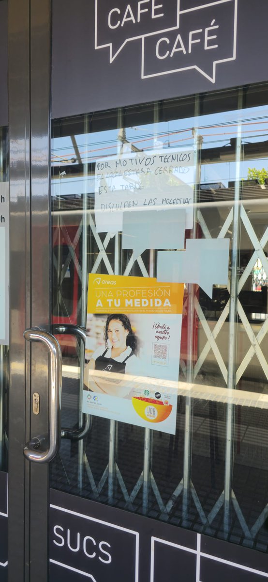 QueVigilant's tweet photo. @FGC, segona publicació que faig amb fotos de diferents dies. En teniu informació dels "motius tècnics" del perquè es tanca el cafè-café? https://t.co/JgkKmTDfg9
