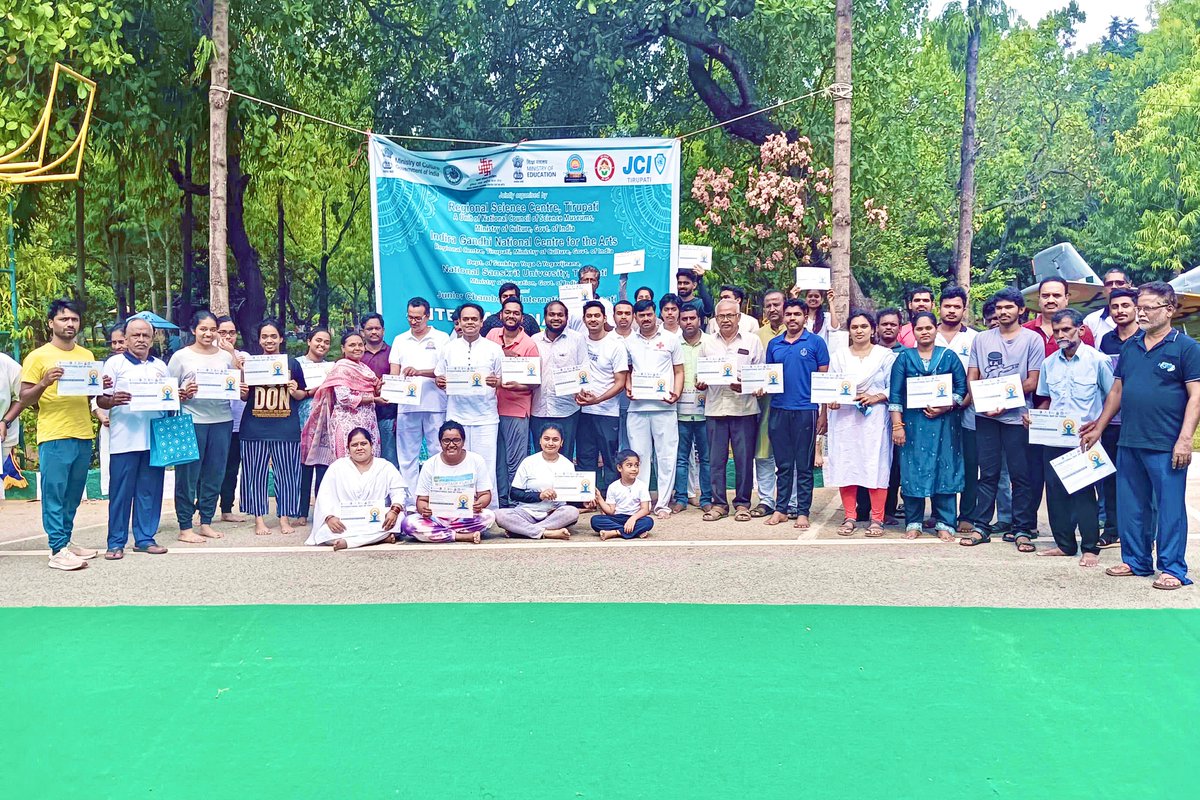 Dr Harshavardhan Reddy NB (@nbhvr) on Twitter photo 🌍Yoga for One Earth-One Health🧘♂️
Grateful to be part of the #InternationalYogaDay2025 celebrations at the <a href="/RscTirupati/">RSC-Tirupati</a>. A rejuvenating & inspiring experience, beautifully blended tradition with science. Let’s continue to promote wellness & mindfulness through the power of yoga 🌍Yoga for One Earth-One Health🧘♂️
Grateful to be part of the #InternationalYogaDay2025 celebrations at the <a href="/RscTirupati/">RSC-Tirupati</a>. A rejuvenating & inspiring experience, beautifully blended tradition with science. Let’s continue to promote wellness & mindfulness through the power of yoga