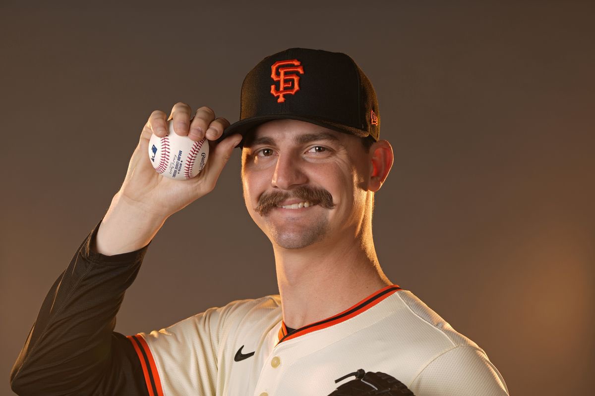 ain’t no way u looking like this and having an affair on ur beautiful wife. what a bum.