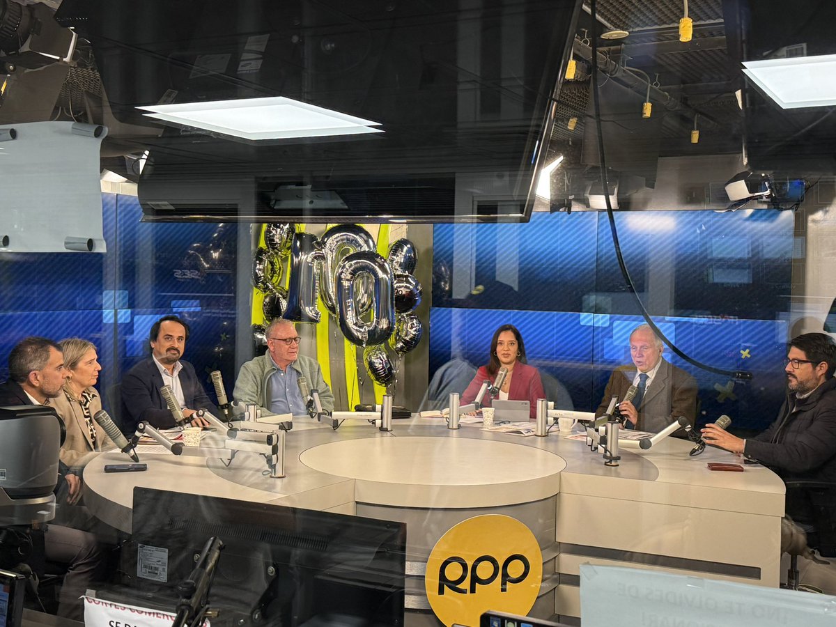 Maite Vizcarra (@techtulia) on Twitter photo Excursus: Hoy empieza una nueva etapa en la política peruana, 5 instituciones (<a href="/IPAEPERU/">IPAE Acción Empresarial</a> <a href="/ExIPeru/">Empresarios por la Integridad</a> <a href="/IPYS/">IPYS</a> <a href="/ProeticaPeru/">Proética</a> <a href="/ACTransparencia/">Transparencia Perú</a>) se unen para mejor la política peruana a través del uso de la #IA #Digitalizacion: <a href="/RTCPeru/">RevisaTuCandidato.pe</a> 🇵🇪🦾🙌🏽 Excursus: Hoy empieza una nueva etapa en la política peruana, 5 instituciones (<a href="/IPAEPERU/">IPAE Acción Empresarial</a> <a href="/ExIPeru/">Empresarios por la Integridad</a> <a href="/IPYS/">IPYS</a> <a href="/ProeticaPeru/">Proética</a> <a href="/ACTransparencia/">Transparencia Perú</a>) se unen para mejor la política peruana a través del uso de la #IA #Digitalizacion: <a href="/RTCPeru/">RevisaTuCandidato.pe</a> 🇵🇪🦾🙌🏽