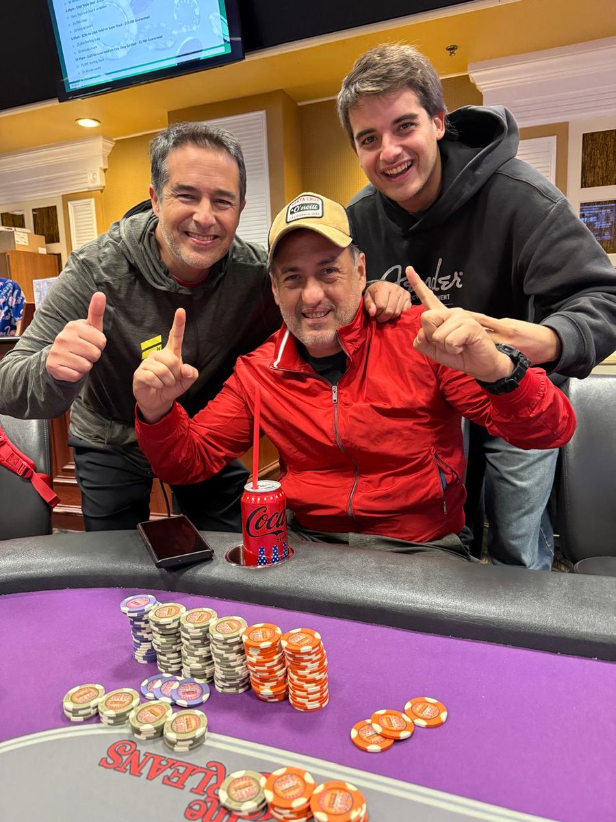 tatasanjuan's tweet image. 1er dia vegas❤️ que bien nos tratas @OrleansPokerRo1 ❤️ gracias!!🇦🇷🇦🇷💪💪 y 1er puesto para mi hno!! Grande @adrian_vargass  , chop×6 y 9k🇦🇷🇦🇷💪🏆
