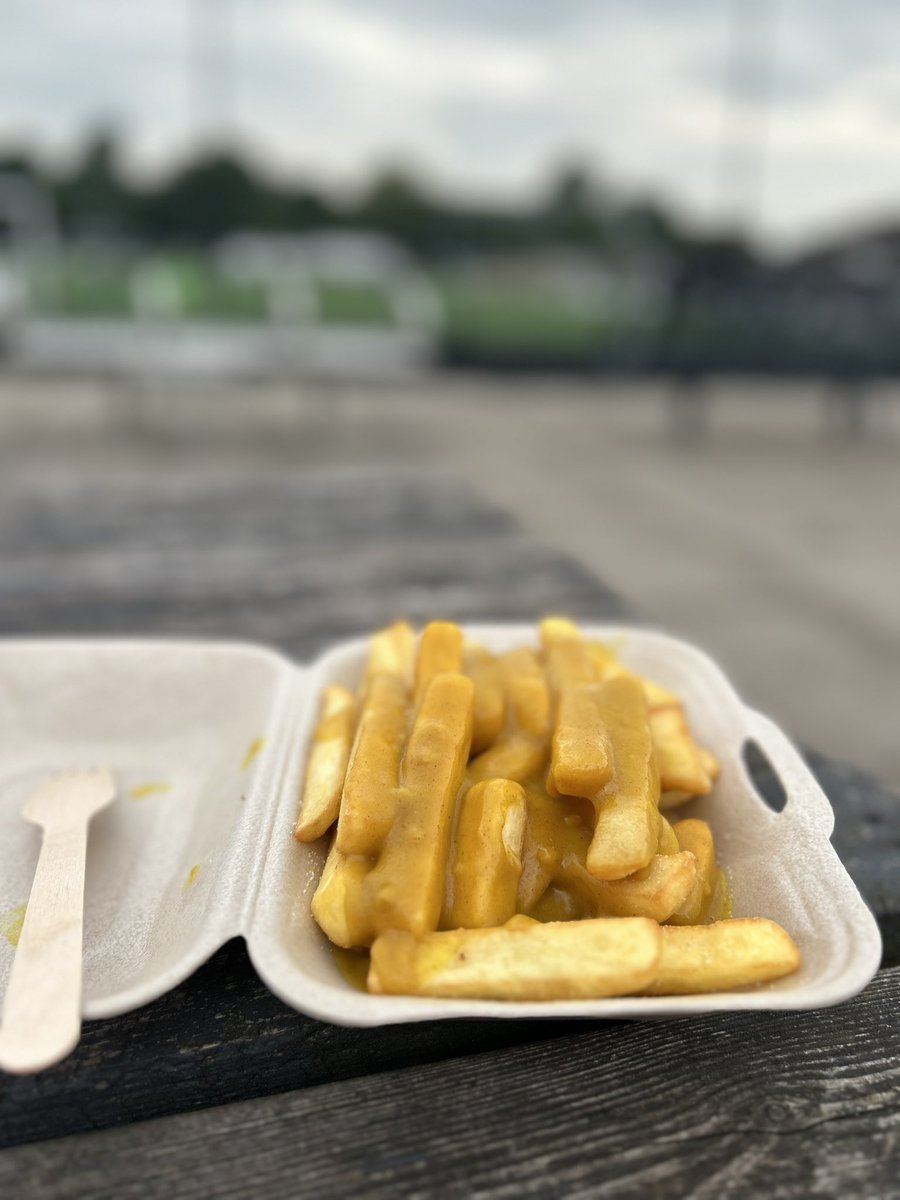 ClydesdAileen's tweet image. Being at the home of @CumnockJnrsFC can only mean one thing….a trip to the Nock Nosh for some grub! It’s pretty good!!😋😋🤣

@ScotWFootball #scranthedifference #bethedifference