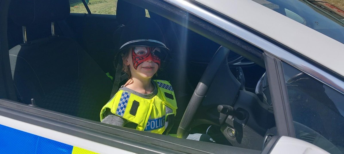 Boston Police UK tweet media