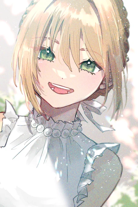 夏は白い服を着せたくなる