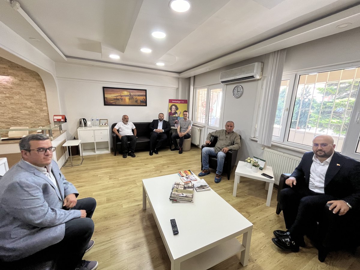 Geçmiş Dönem İlçe Yönetim Kurulu üyemiz Erkan Kurtulmuş’u iş yerinde ziyaret ettik.

Kıymetli Başkanımıza misafirperverliğinden dolayı teşekkür ederim.

<a href="/abdullahozdemir/">Abdullah Özdemir</a>