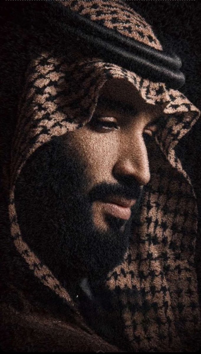 سيدي ولي العهدآدام الله عزّه سليل المجد وعرّاب العزم والرؤية
من وضع الوطن في قلب الطموح
مؤرخ المواقف الذي لايجامل على الثوابت وهو الميزان إذا اختلّت الموازين.
يُقدّرالرجال والرموزومكانتهم ويحفظ الاعتبارات دون أن تُطلب.
الولاء لولاة أمرنا عقيدة ومنهج منذ فجر الدرعية حتى حاضر العزم