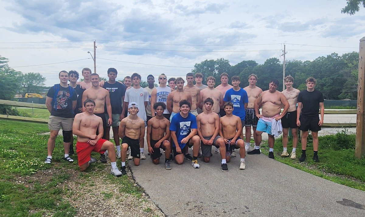 Great time at our Bear Club hill session today🐻