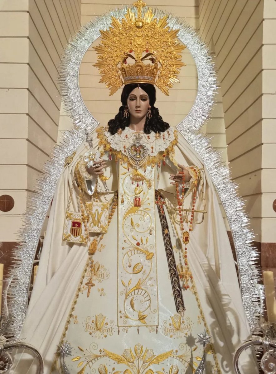 Málaga Cofrade TV (@pzaconstitucion) on Twitter photo • La Virgen de las Mercedes del Tarajal <a href="/GPMercedes_MLG/">G.P. Mercedes</a> presidirá un altar en Molina Larios por su XX aniversario.
Saldrá a las 11:30h Aprox. desde la Parroquia de Fátima hasta el altar, volverá a las 21h acompañada con <a href="/BMZamarrilla/">BM Zamarrilla | Málaga - 1998</a> hasta la Parroquia de Fátima • La Virgen de las Mercedes del Tarajal <a href="/GPMercedes_MLG/">G.P. Mercedes</a> presidirá un altar en Molina Larios por su XX aniversario.
Saldrá a las 11:30h Aprox. desde la Parroquia de Fátima hasta el altar, volverá a las 21h acompañada con <a href="/BMZamarrilla/">BM Zamarrilla | Málaga - 1998</a> hasta la Parroquia de Fátima