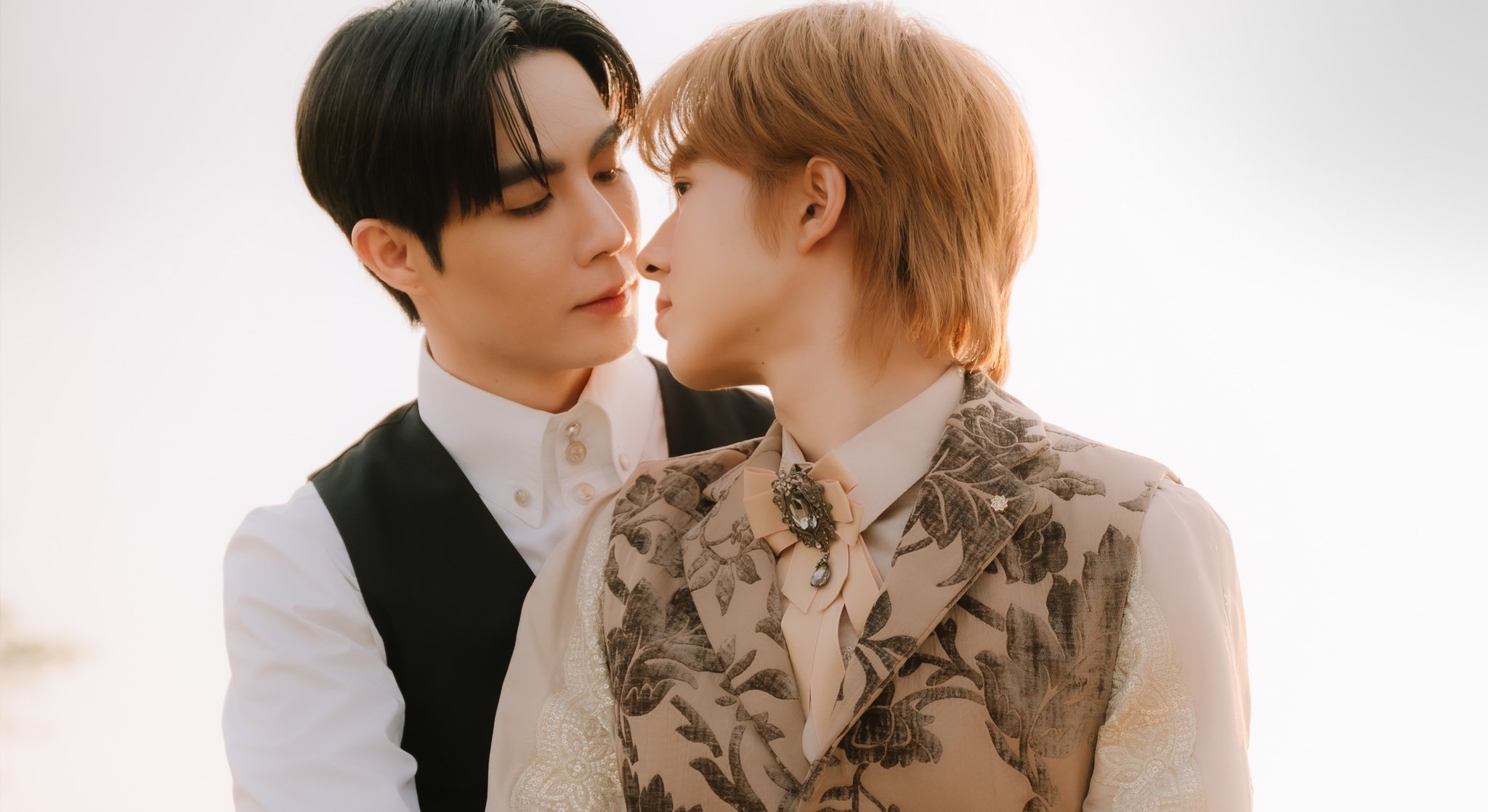ZeeNunewLaif12 | P'Charan and N'Khanin will be here this