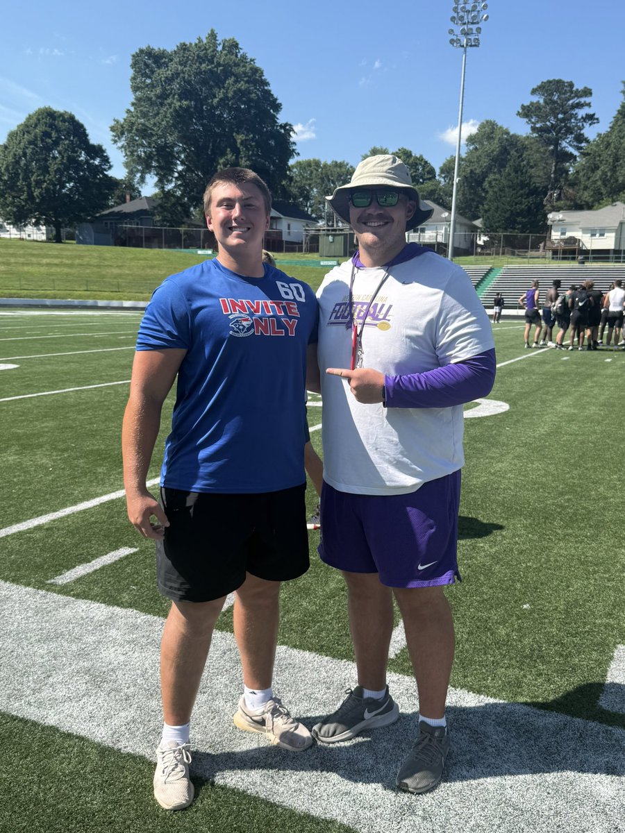 CadeSpenc14's tweet image. Had an amazing camp yesterday with @CatamountsFB learning from @CoachBurgerWCU
@1CoachAlexander @CoachWellsWCU @CoachKingWCU