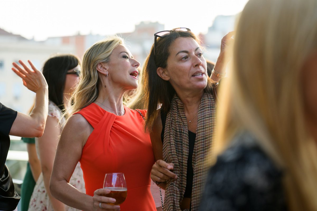 Anna Gener tweet media