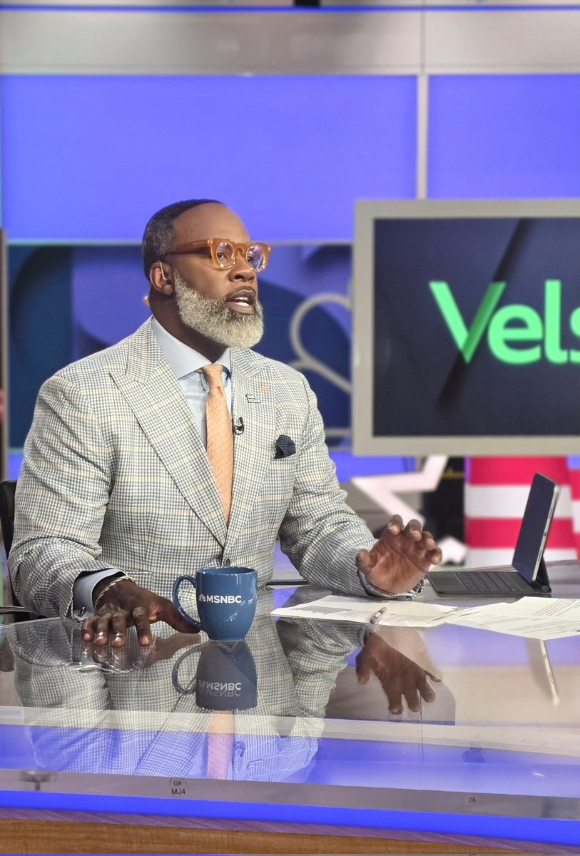 Its giving summer light....

Pull up to Velshi today and see what I mean. 
10-1. MSNBC. 

Im guest hosting.