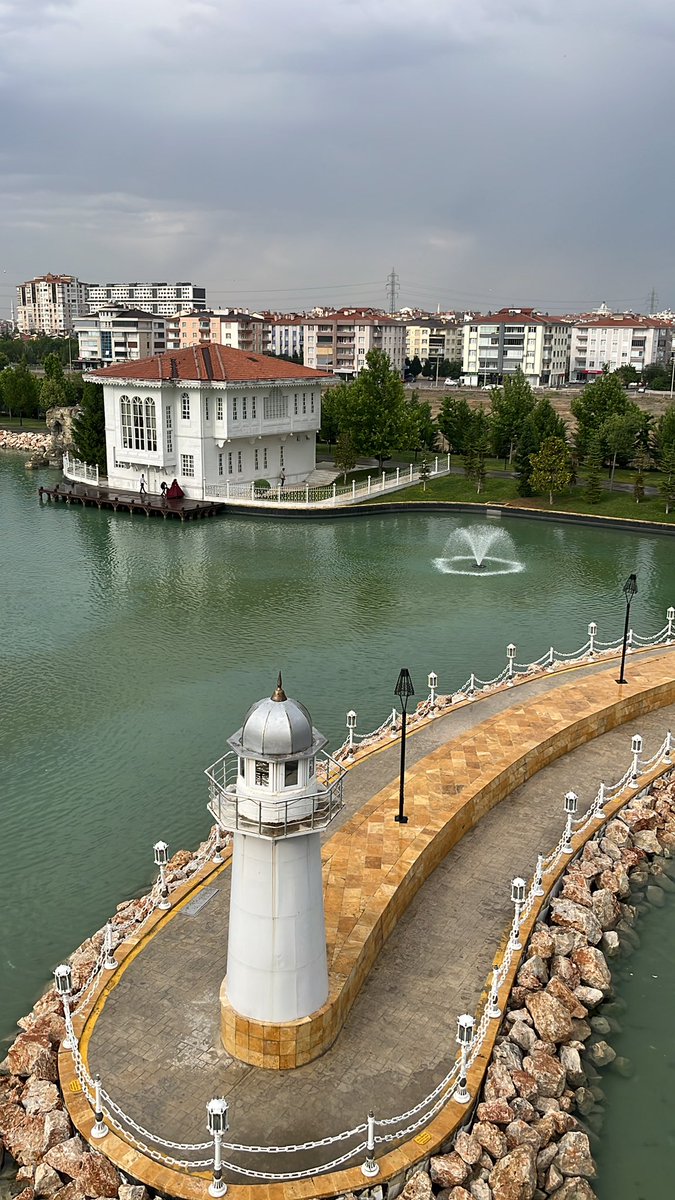 احسدهم على الجو الحلو.