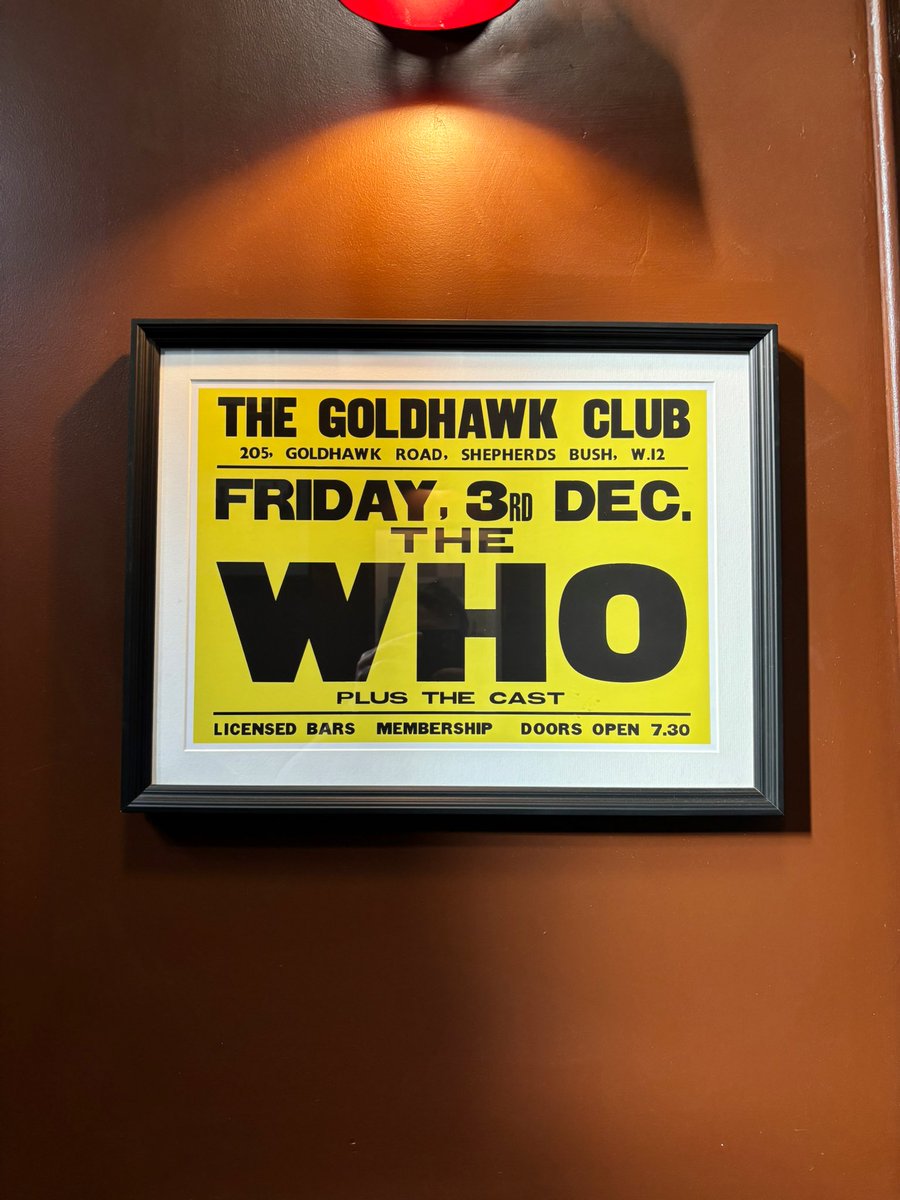 Today’s bonus pub is The Crown &amp; Sceptre in Shepherds Bush. This is a recently refurbished Fullers pub which will appeal to the masses. There are some nice homages to the local history. #crownandsceptre #qpr #shepherdsbush