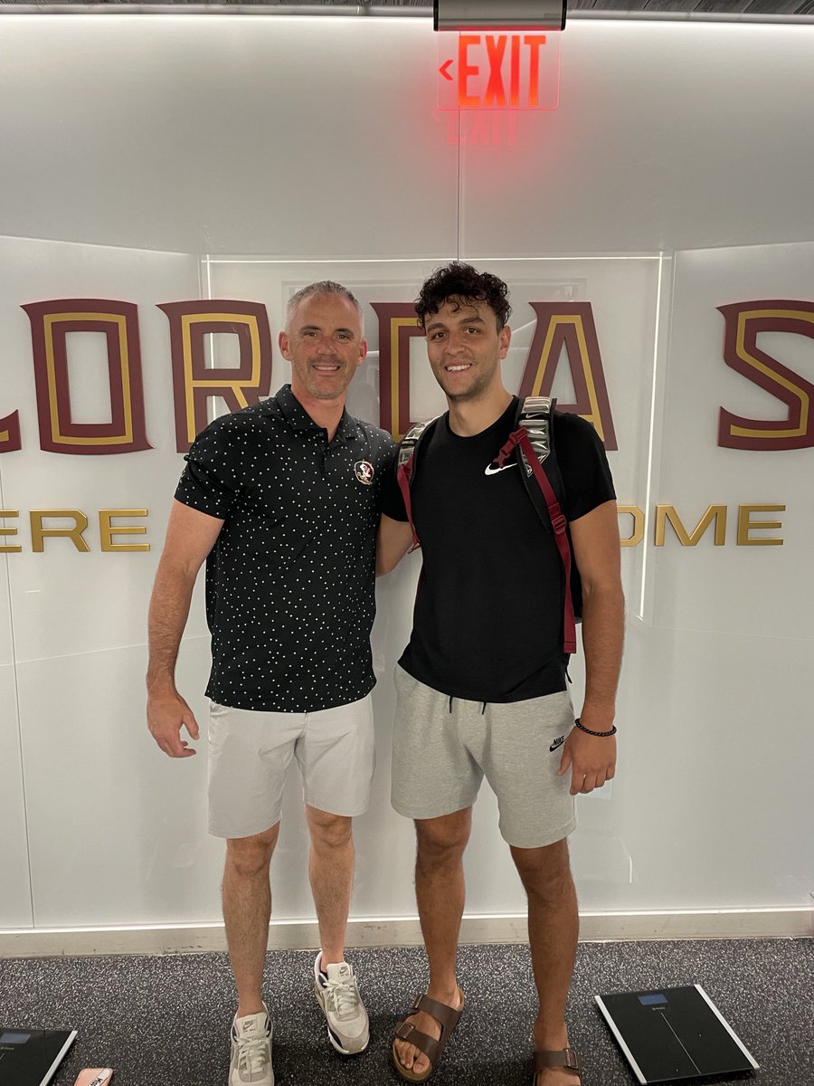 While in Tallahassee also had the opportunity to have a short conversation with <a href="/Coach_Norvell/">Mike Norvell</a>!! Extremely grateful. Thanks for your time Coach! Go Noles 🍢