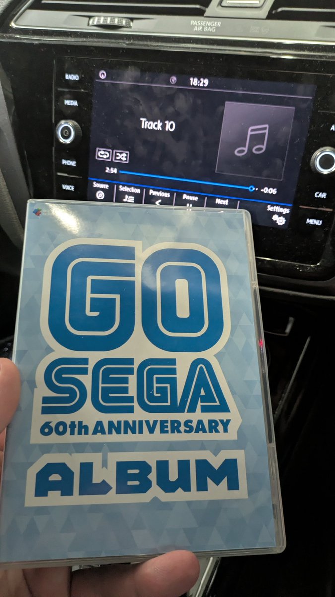 TheRetroMartin's tweet image. I don't want to go to work. Sadly I'm sat in the car park (I'm a little early) so I'm currently on disk 3 of this bad boy. A good mix of Sonic Drift 2, Segata Sanshiro, Burning Rangers, Shenmue and now it's the intro theme from #PhantasyStarOnline 

Such a great album this is!