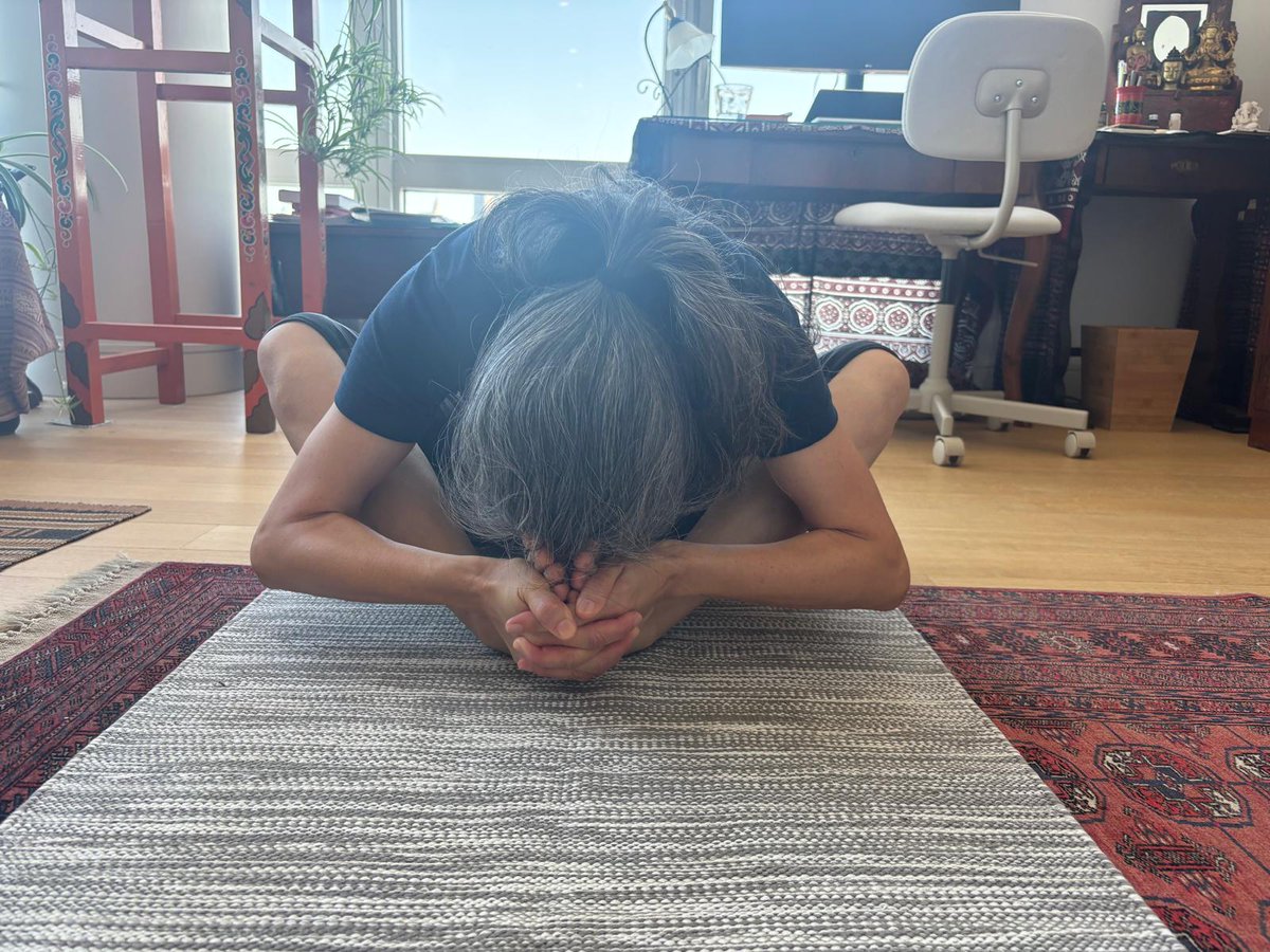 🧘🏻‍♀️ Happy #InternationalYogaDay!

Yoga can keep us healthy, both physically and mentally.

It teaches the importance of maintaining a balanced attitude in day-to-day life.

Did a morning session w/ my 🇮🇳 teacher after a busy week of travel ✈️. Feeling refreshed!