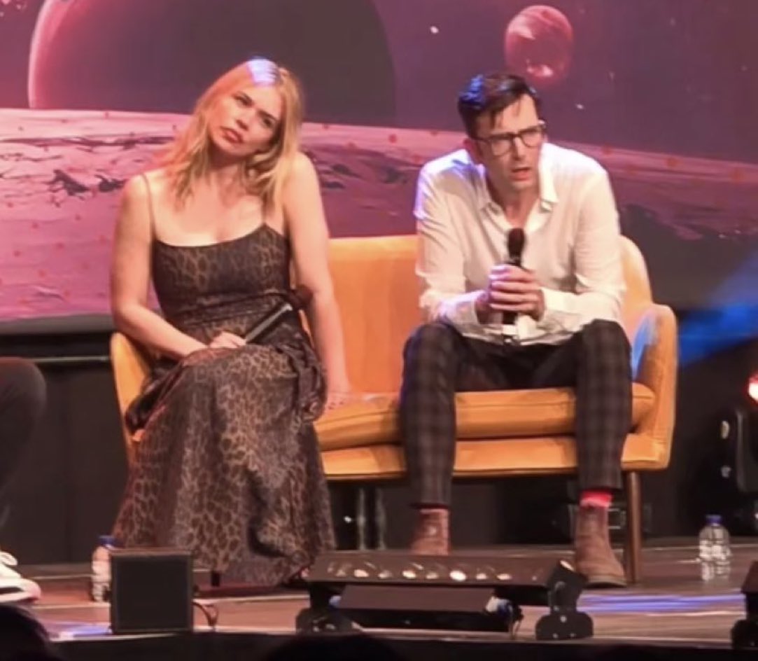 She looks soooo ✨✨