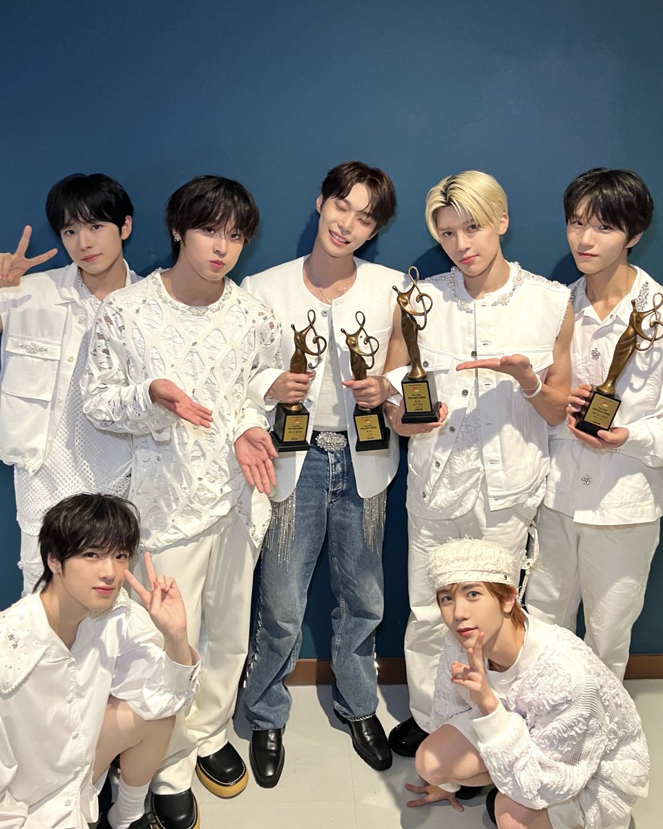 🍀⭐🍀⭐

#DOYOUNG #NCT #NCT127 #NCTWISH 
#서울가요대상 #SMA2025