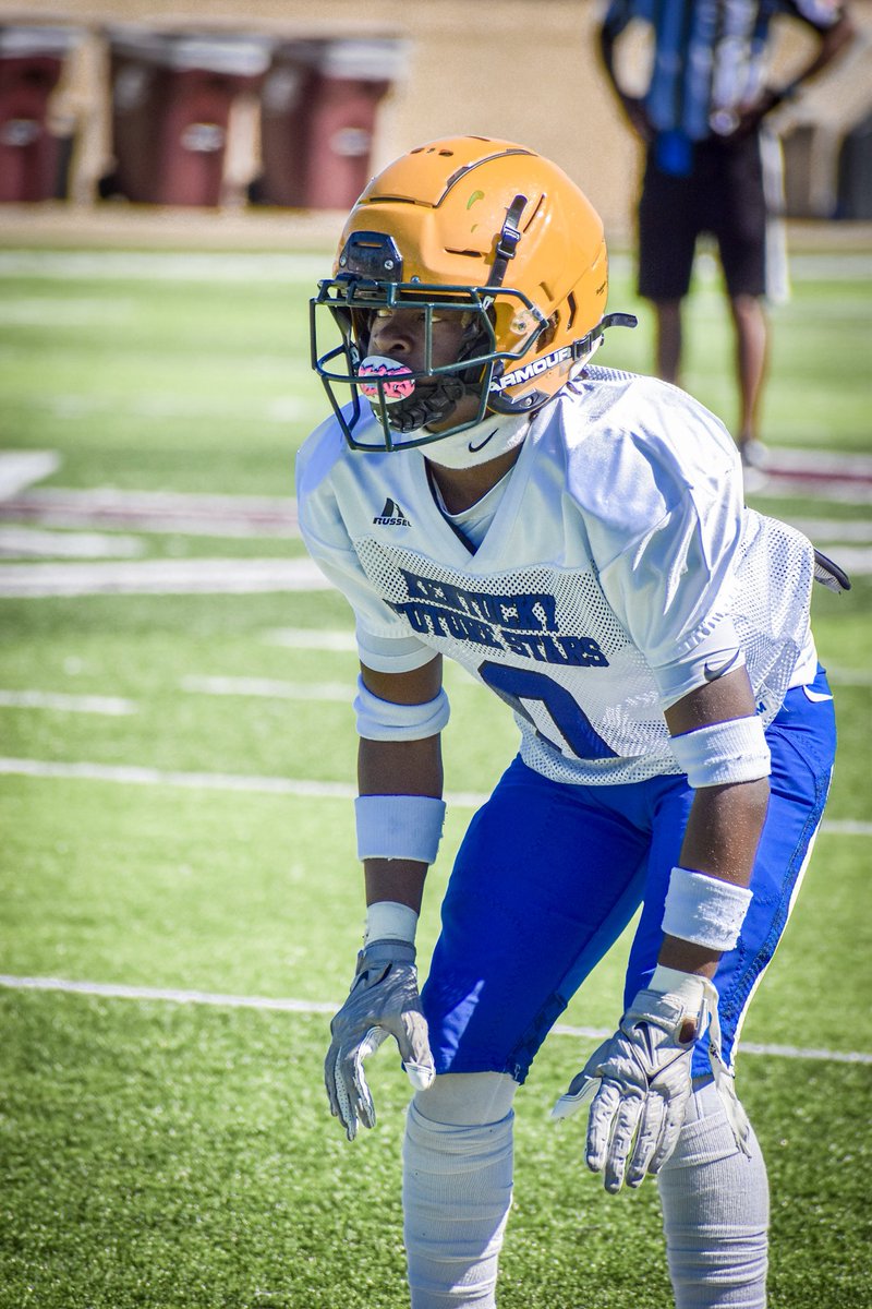 Brayden_payne3's tweet image. Good luck to my @KYFUTURESTARS Brothers today! BEAT TENNESSEE !! #Brotherhood