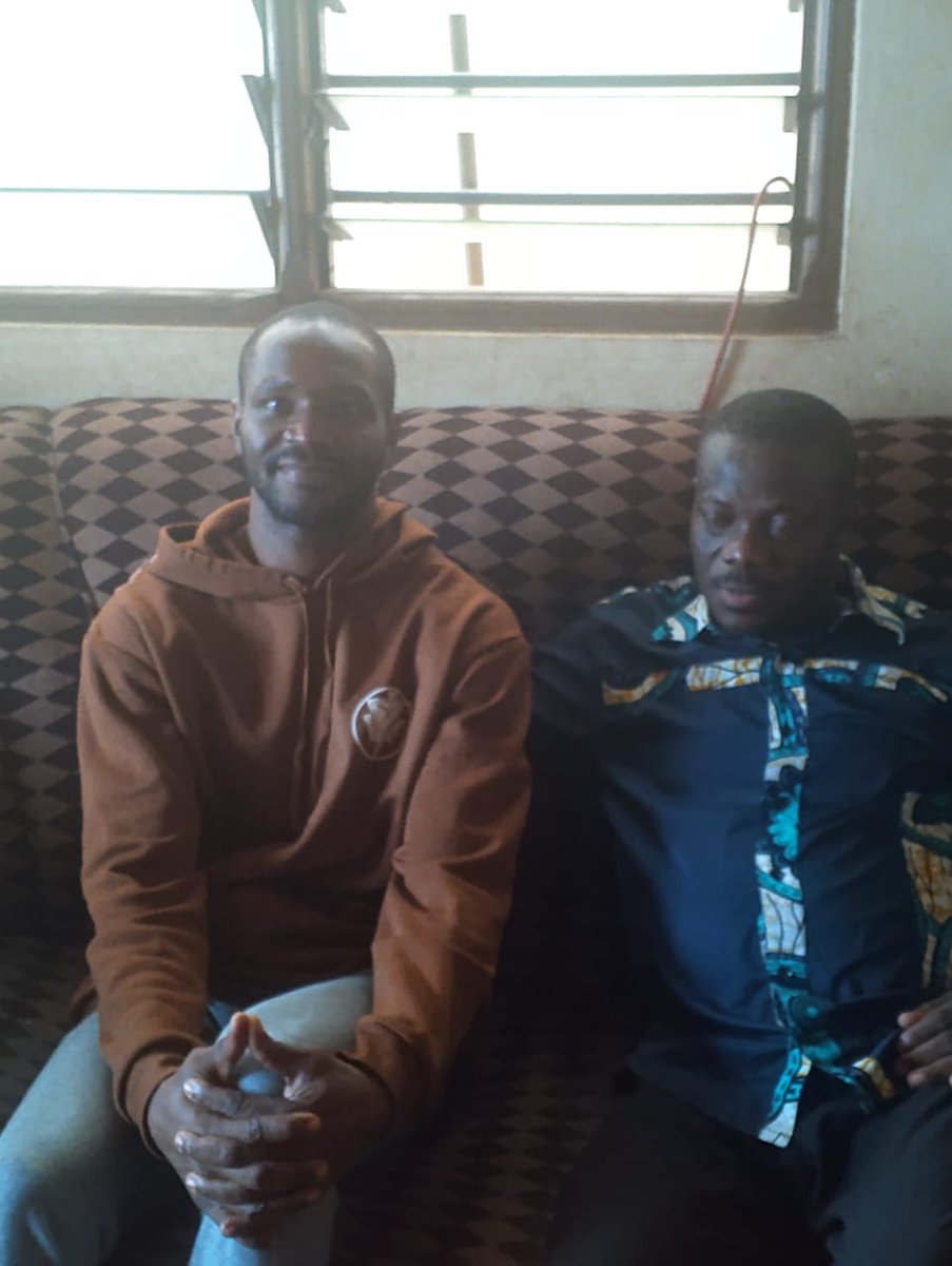 #Togo le rappeur Aamron a été libéré ce matin, après plusieurs semaines en hôpital psychiatrique. Son arrestation le 26 mai dernier avait enflammé les réseaux sociaux et entraîné les manifestations du 6 juin