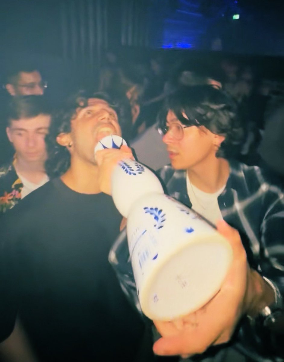 yadchiro's tweet photo. so this happened @TenZOfficial https://t.co/NHX6Z1jzZE