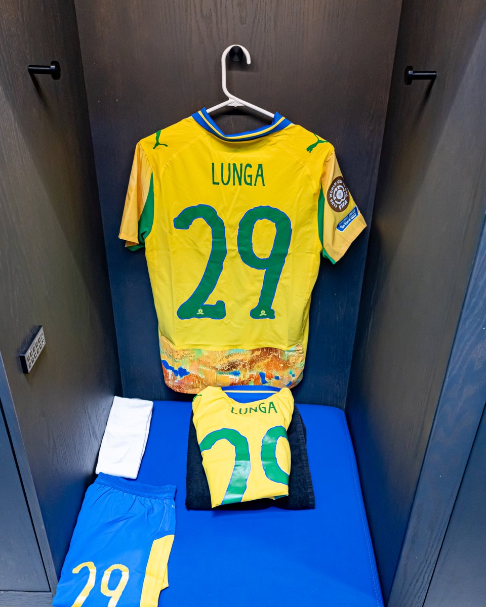 Masandawana's tweet image. Fresh threads ready to debut on the world stage.🌍👀

#Sundowns #FIFACWC #TakeItToTheWorld #AfricaToTheWorld