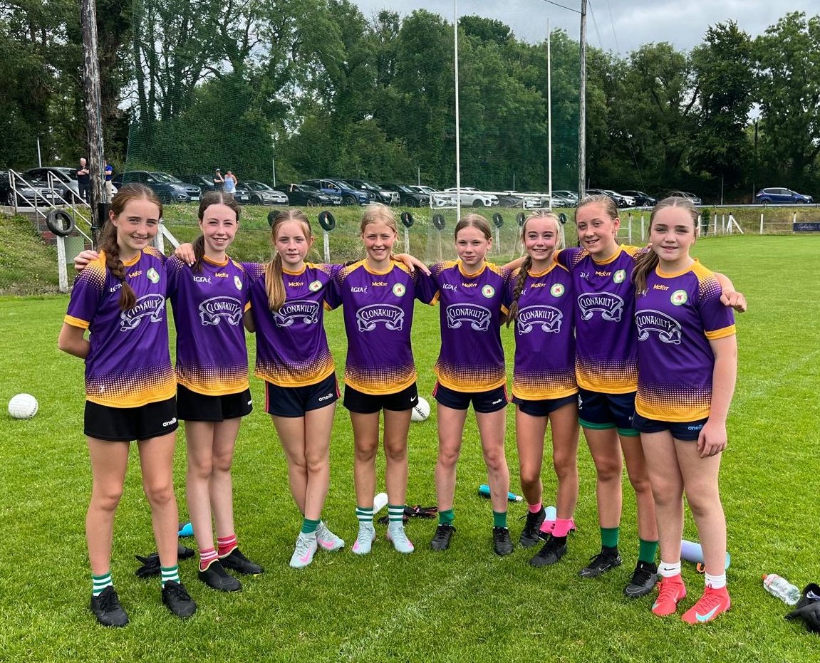 ⭐️Great representation from the Doheny U13’s today for West Cork where they played North Cork. L-R : Emily Hayes, Emma Barrett, Faye Barry, Sarah Barrett, Chloe Walsh, Eavan Kelly, Rachel O Leary and Ruby White. ⭐️
Well done girls 💜💛👏👏