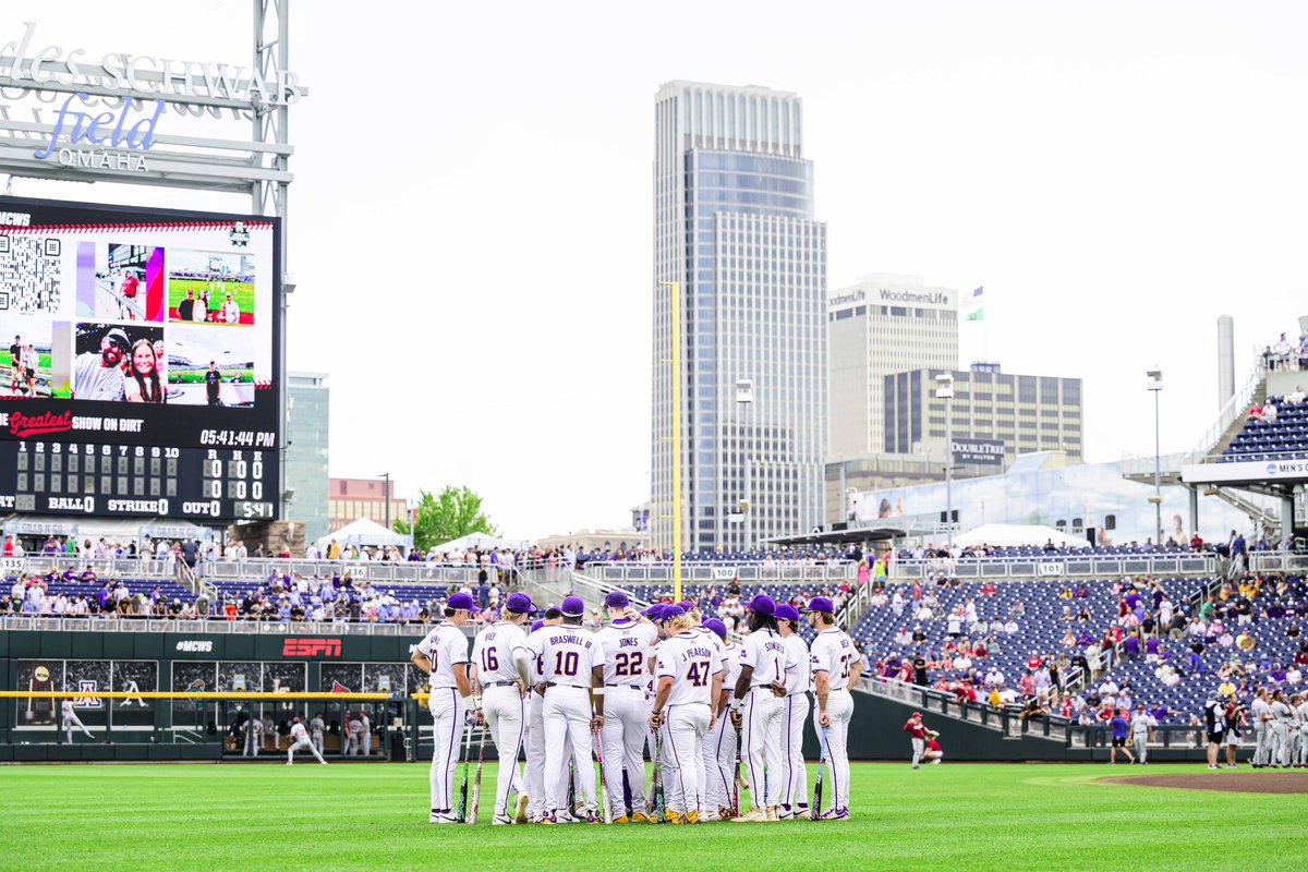 CWS Finals Game One

🆚 Coastal Carolina 
📍 Charles Schwab Field 
⏰ 6:00 p.m. CT 
📊 lsul.su/447uwOw 
📻 98.1 FM (lsusports.net/live/) 
📺 ESPN (lsul.su/3ZIZhbg)