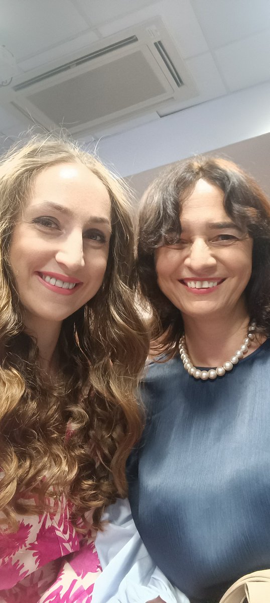 Serdecznie gratuluję nowemu członkowi komitetu politycznego <a href="/KoronyPolskiej/">Konfederacja Korony Polskiej</a> koleżance, szefowej okręgu warszawskiego <a href="/DianaR_Korona/">Diana Ruchniewicz #KORONA2027</a> 🤝🇵🇱👏