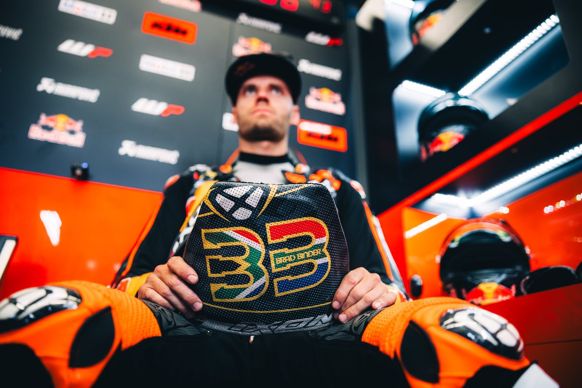Brad Binder (@bradbinder_33) on Twitter photo Turn 1 had other plans today 😅 had a rocket of a start but ended up being hit from the inside which resulted in tucking the front. Race over before it even got going. Gutted but that’s racing sometimes. Eyes forward to the main race now 🤘🇿🇦<a href="/KTM_Racing/">RED BULL KTM FACTORY RACING</a> #italiangp Turn 1 had other plans today 😅 had a rocket of a start but ended up being hit from the inside which resulted in tucking the front. Race over before it even got going. Gutted but that’s racing sometimes. Eyes forward to the main race now 🤘🇿🇦<a href="/KTM_Racing/">RED BULL KTM FACTORY RACING</a> #italiangp