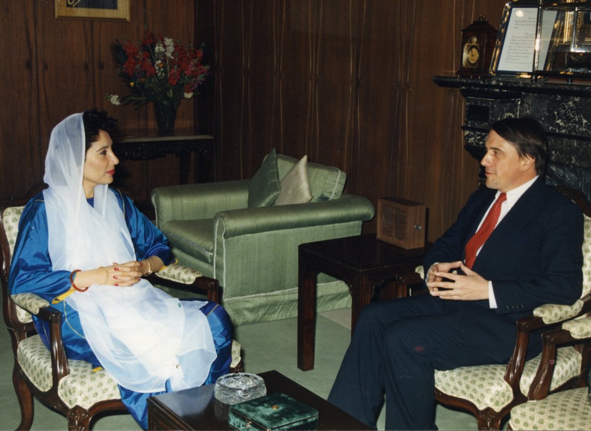 My friend #BenazirBhutto was born on the longest day of the year bringing her light to Pakistan and to her many friends. She would have been 72 today and I miss her. <a href="/AsifZardariPPP/">Asif Ali Zardari</a> <a href="/BBhuttoZardari/">Bilawal Bhutto Zardari</a> <a href="/BakhtawarBZ/">Bakhtawar B-Zardari</a>