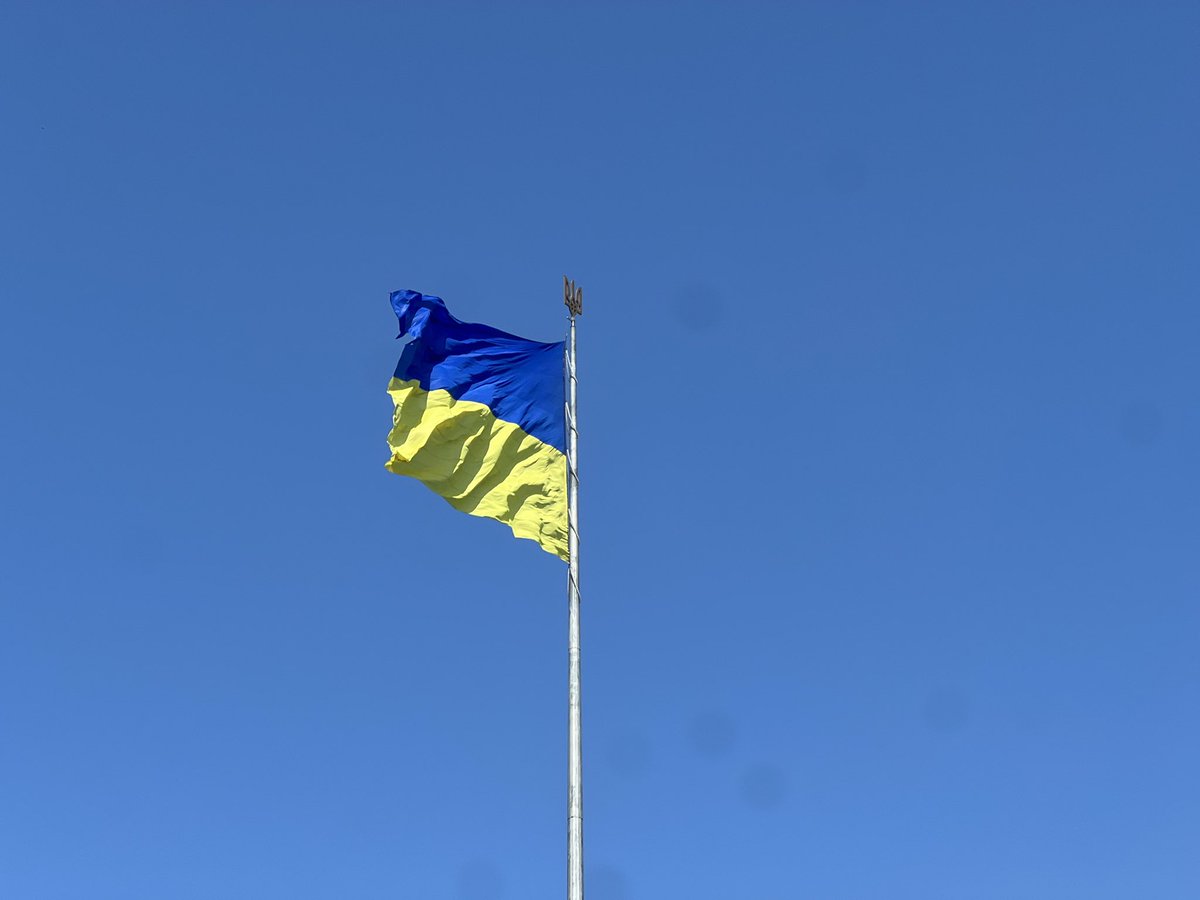 ✨ This flag flies because people like you showed up.

From one tweet to 150+ donations and acts of kindness, you made it happen: you funded a truck &amp; fueled hope. This fundraiser is closed! 

To everyone who donated, boosted, shared &amp; believed: thank you for standing with 🇺🇦 ❤️