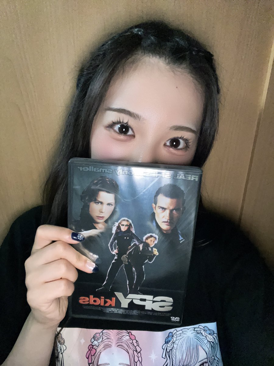 cu_clu_koharu's tweet image. こはるのcinemanote🎞

今夜紹介する映画は『SPY kids』
（ALT）

 #映画  #映画紹介   #SPYkids  #スパイキッズ